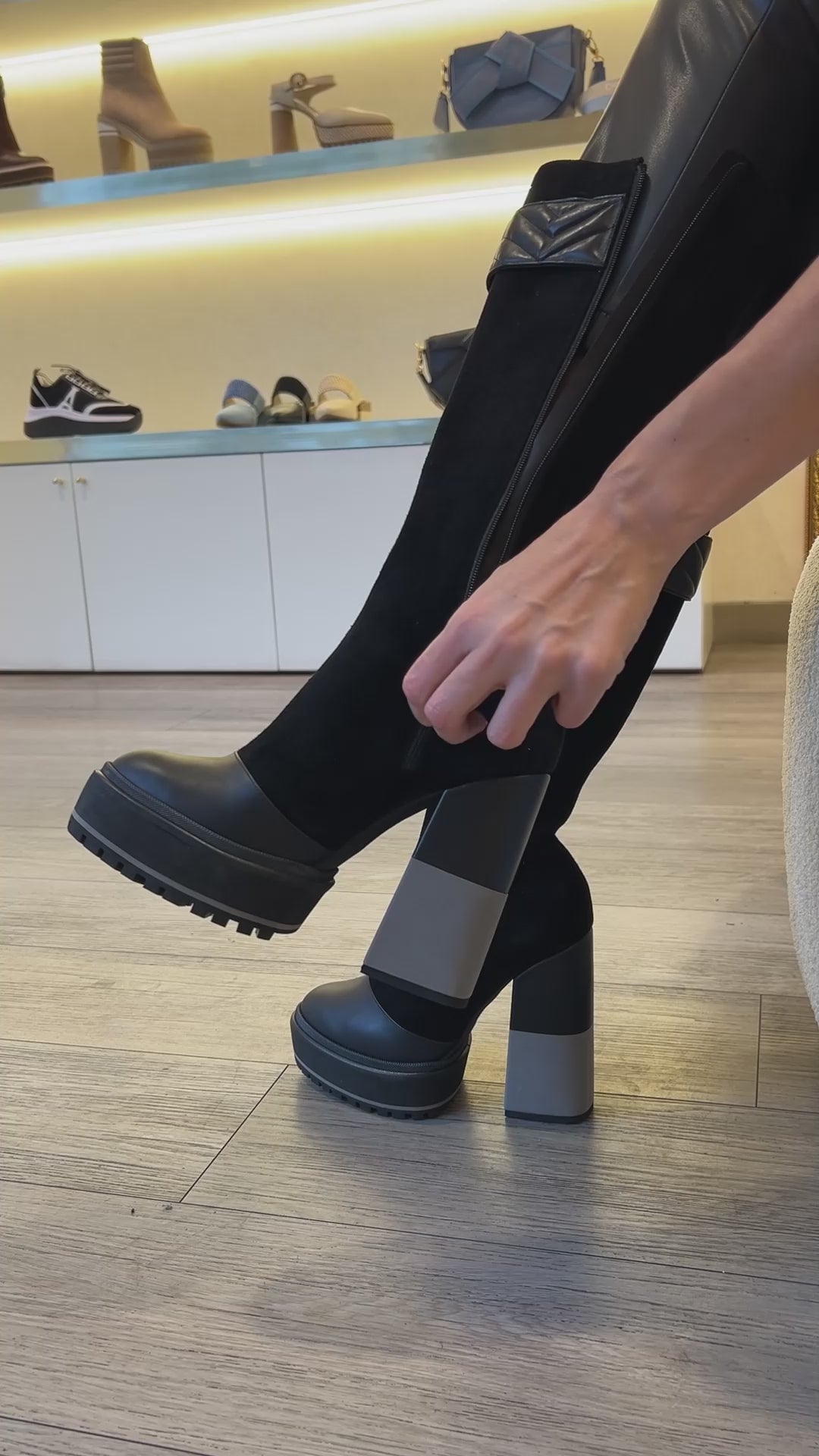 RAPHAELLE BOOTS BLACK
